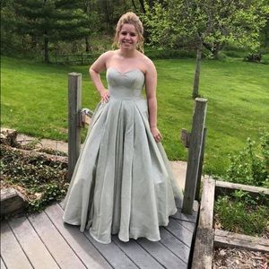 Sherri Hill Ballgown